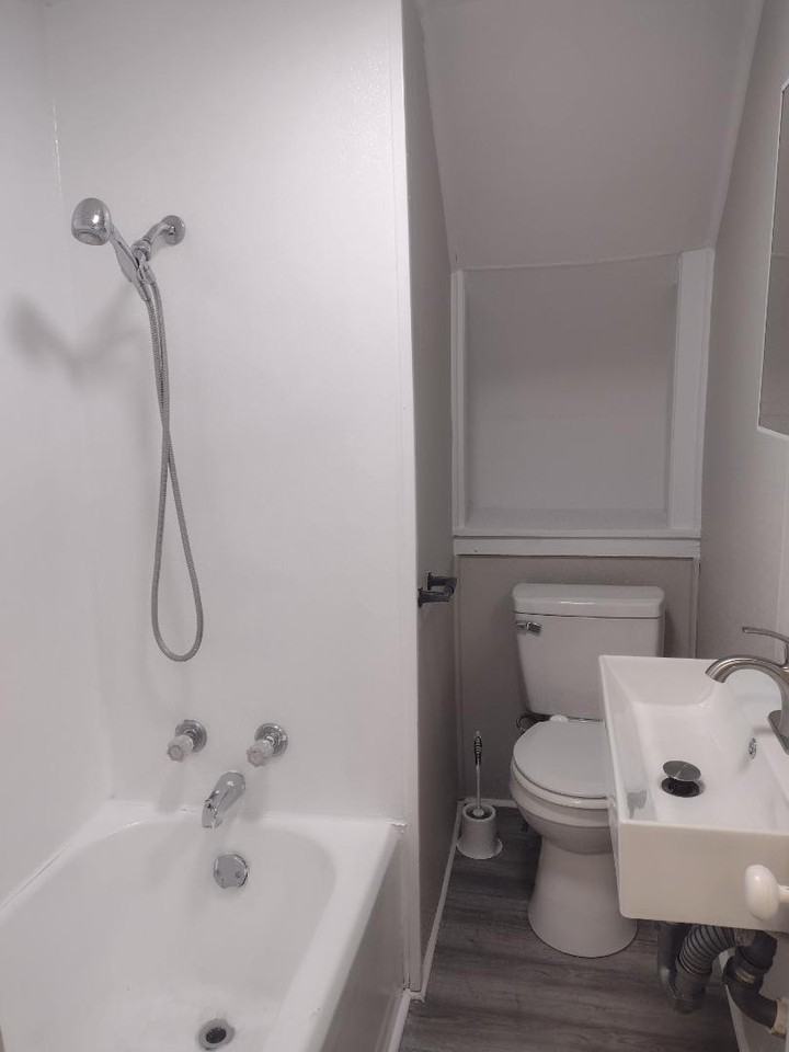 310 W 6th Ave - Photo 5 of 7