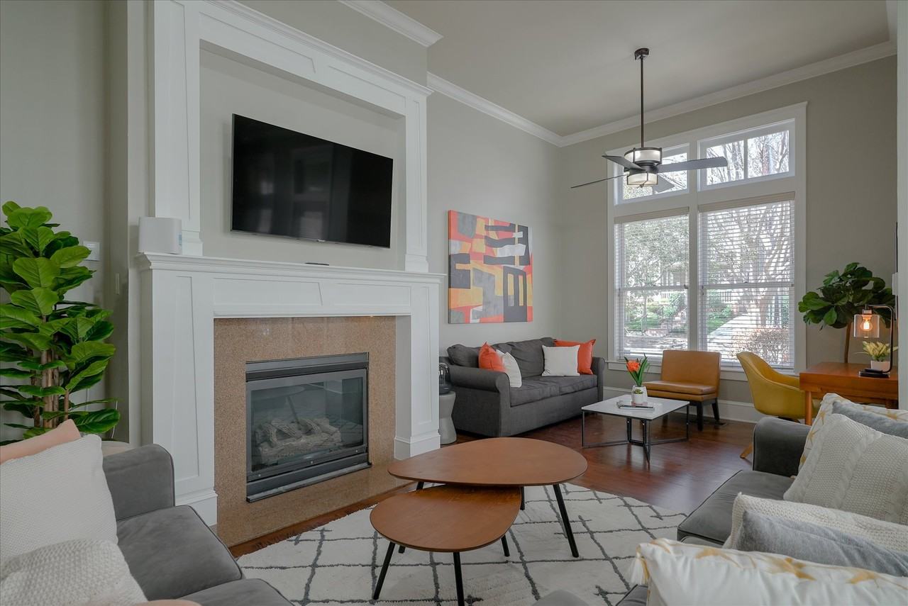2618 Thomas Ave #NA - Photo 3 of 40