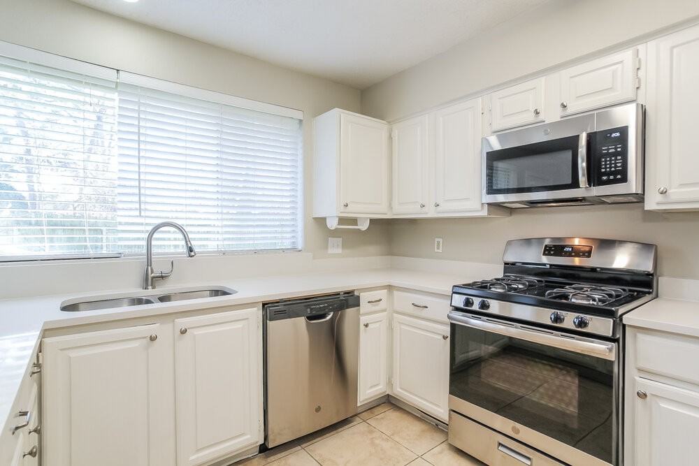 12603 Mill Ridge Dr - Photo 7 of 16