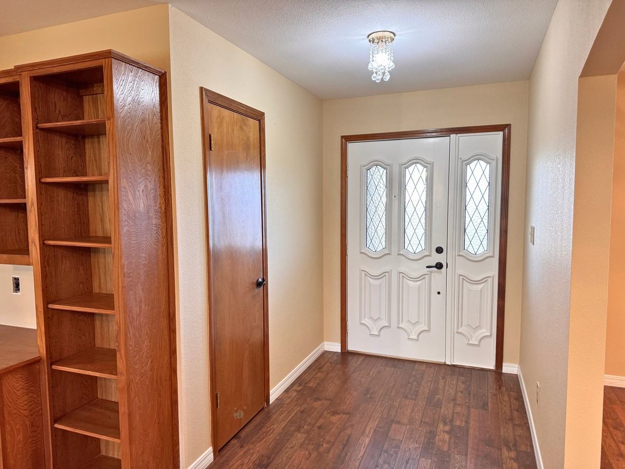 4819 Shenandoah Drive - Photo 2 of 30