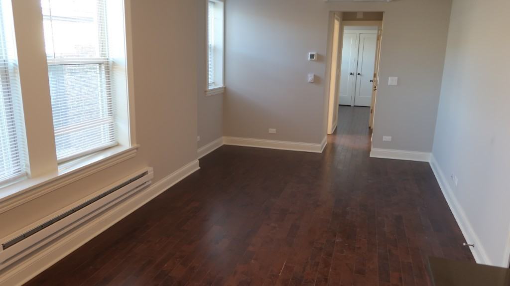 640 W Wrightwood Ave #115 - Photo 3 of 10
