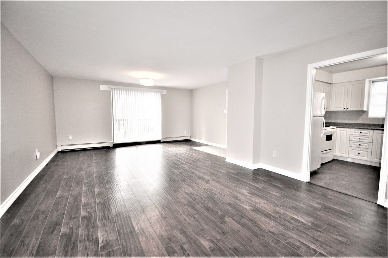 54 Rose Street - Photo 3 of 10