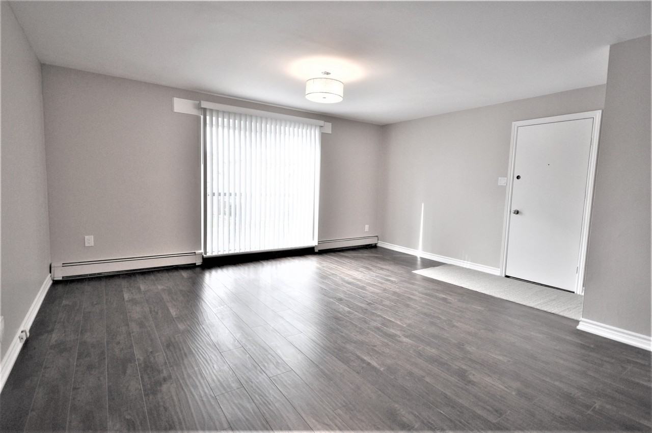 54 Rose Street - Photo 2 of 10