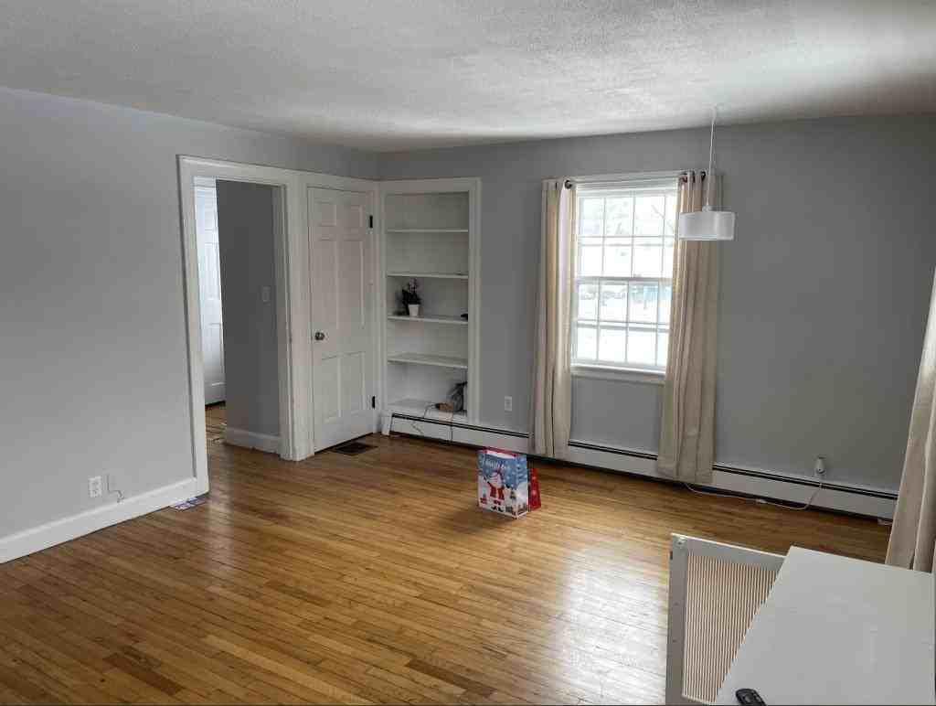 112 Union St - Photo 3 of 4