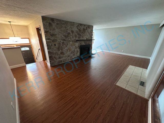 18906 Se Clinton St - Photo 2 of 26