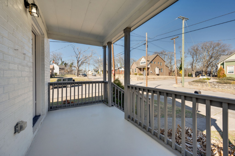 1633 10th Ave N - Photo 2 of 20