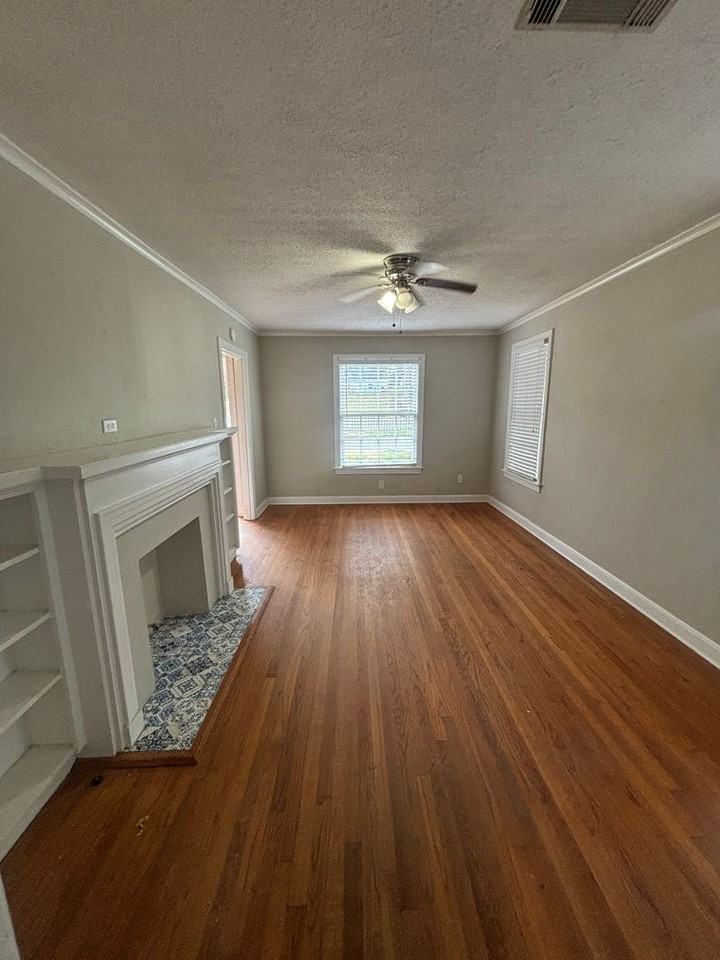 3827 Maryland Ave - Photo 6 of 9
