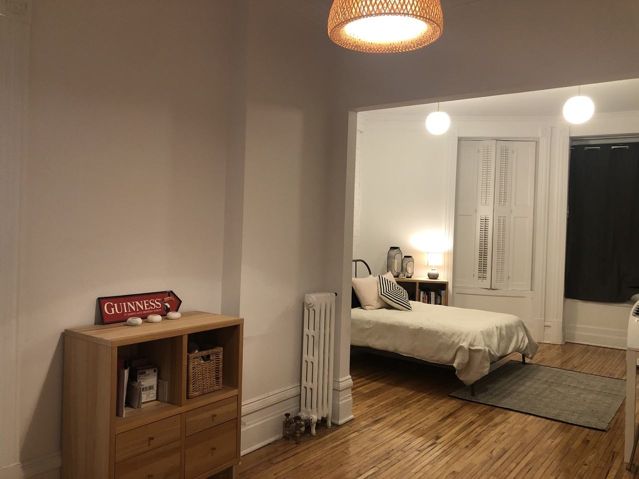 2100 Rue Saint-Denis #3