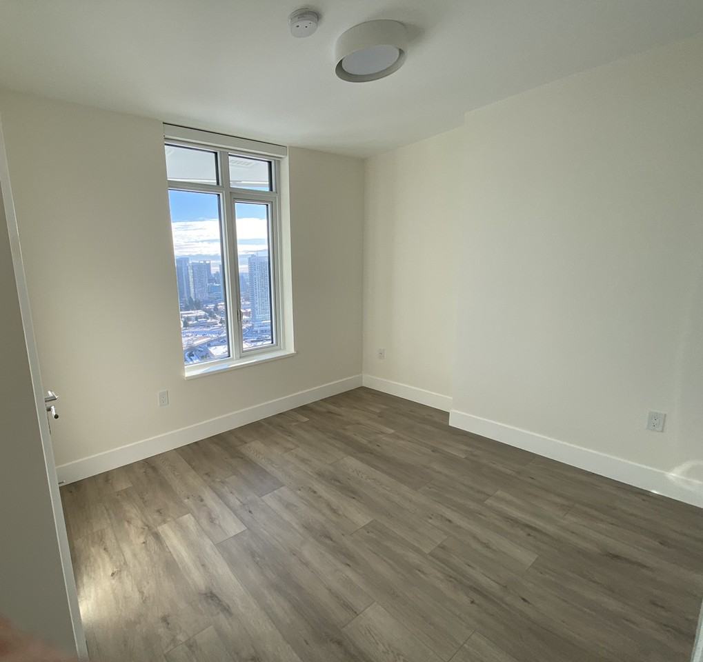 10428 Whalley Blvd - Photo 6 of 10
