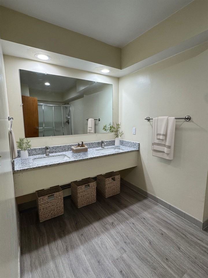 611 Regency Way - Photo 6 of 29