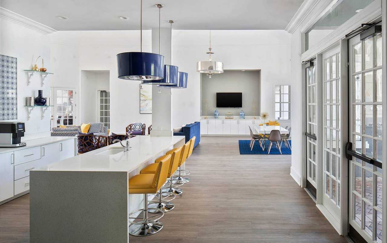 The Villas at Westchase - Photo 4 of 36