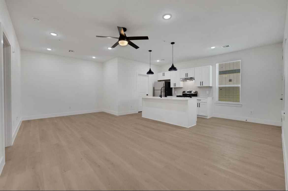 2613 Delafield St ##102 - Photo 3 of 16