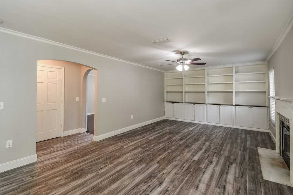 2712 Cobblestone Forest Cir W - Photo 4 of 17