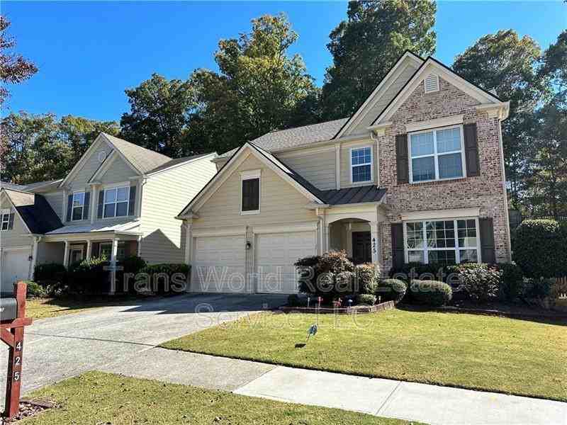 425 Friars Head Dr - Photo 2 of 19