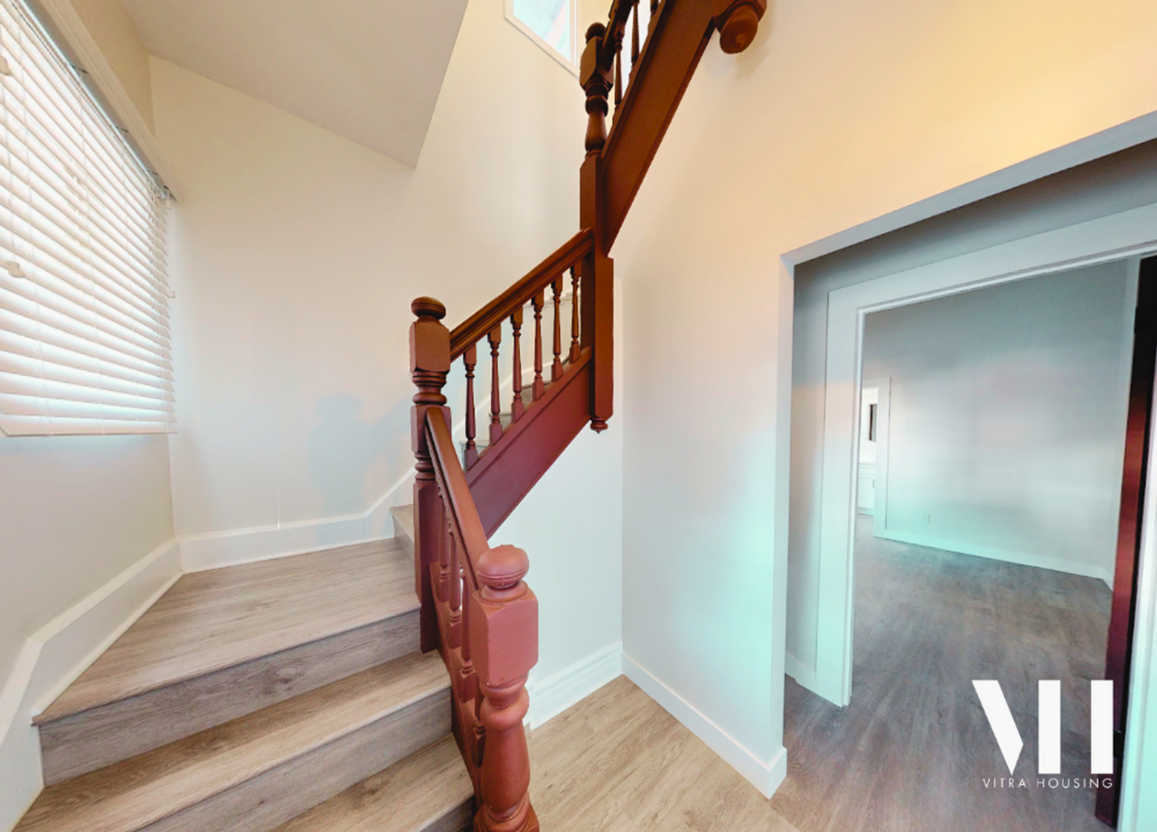 1142 W 25th Street House - Photo 3 of 19