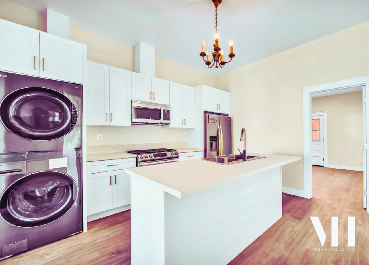 1142 W 25th Street House - Photo 6 of 19