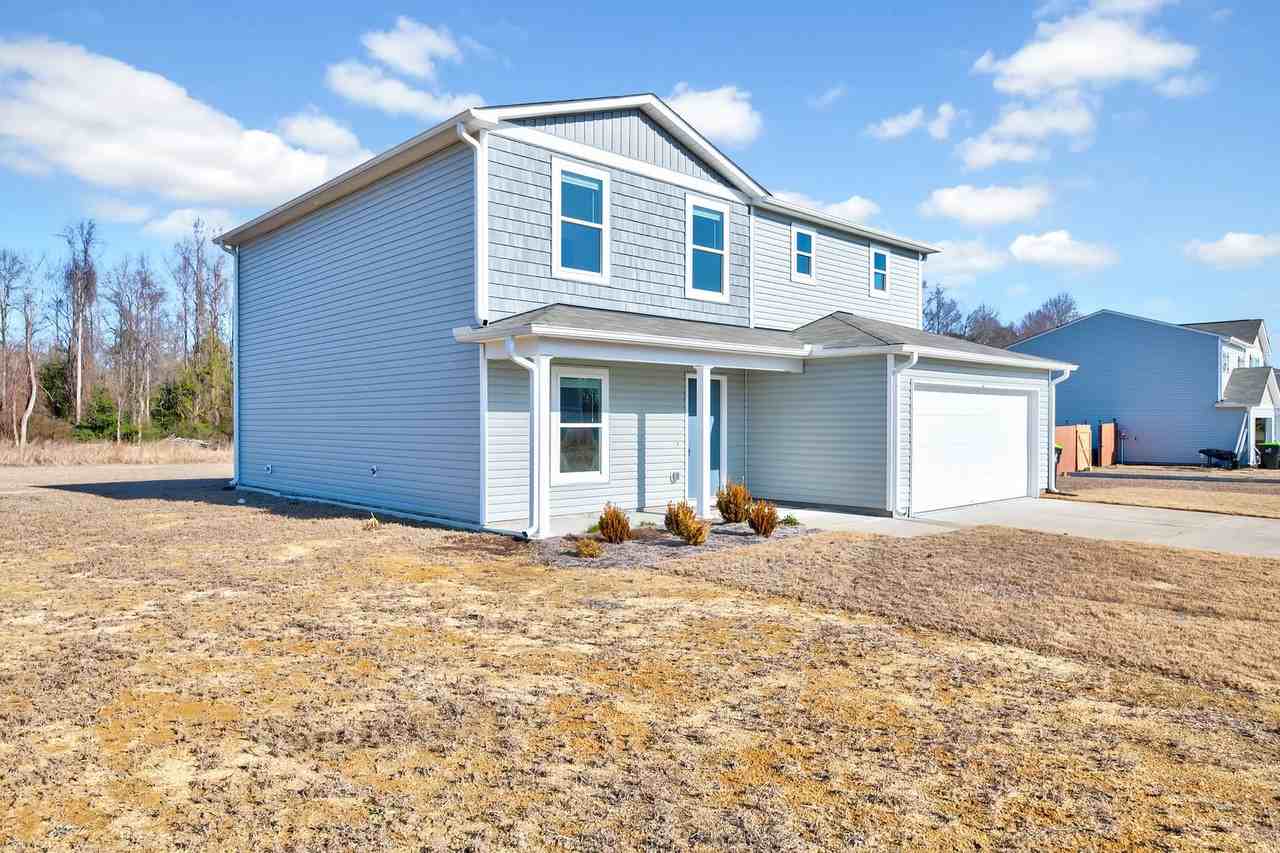 9101 Shallow Creek Trl - Photo 3 of 36