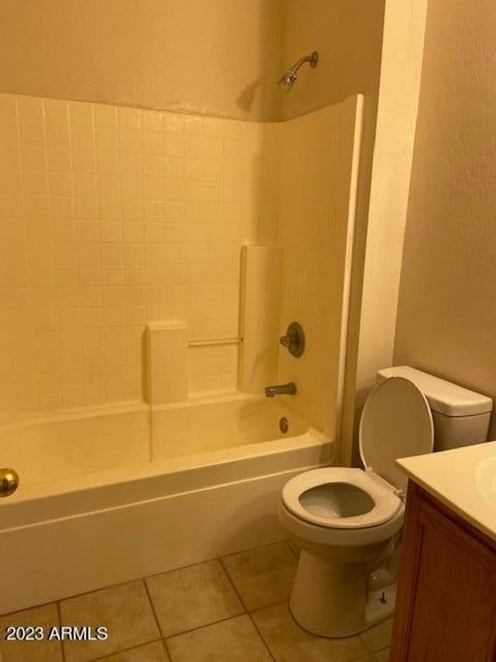 595 W 20th Ave #102 - Photo 5 of 7