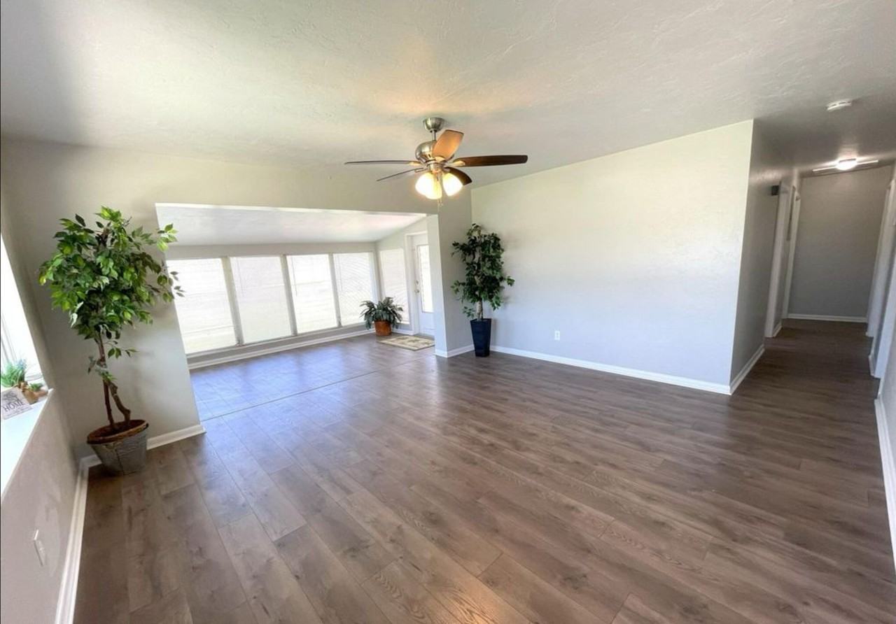 2373 Allan Adale Rd - Photo 2 of 23