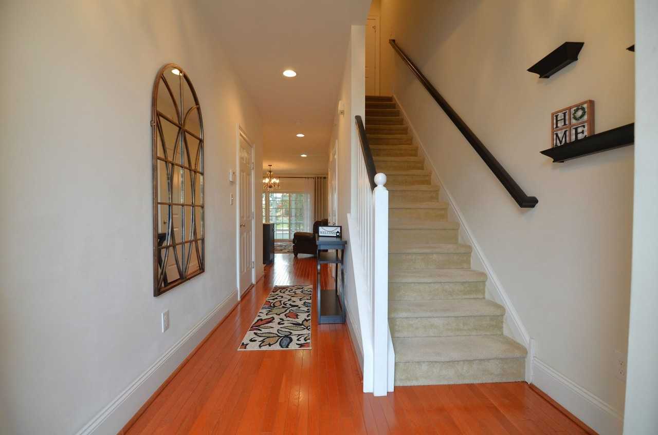18830 Bethpage Dr - Photo 2 of 24