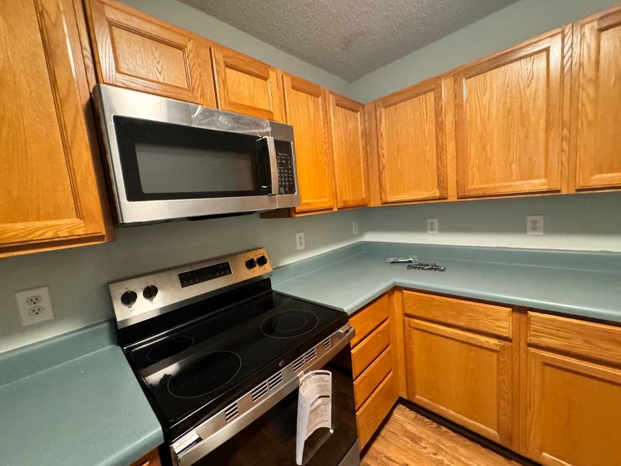 5502 Supreme Dr - Photo 4 of 40