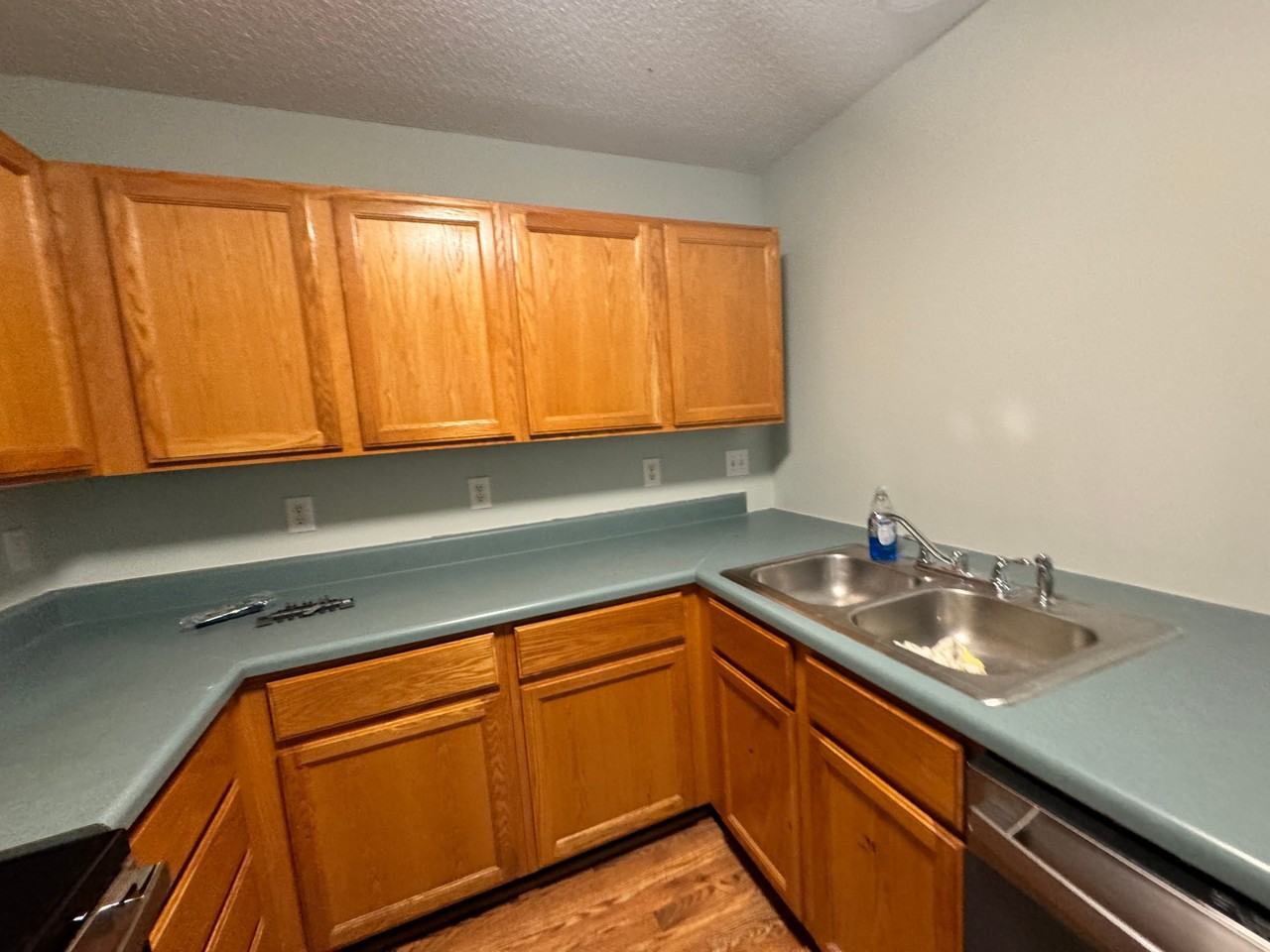 5502 Supreme Dr - Photo 6 of 40