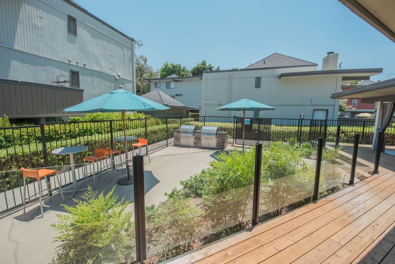 South Hills Apartments - Photo 2 of 15