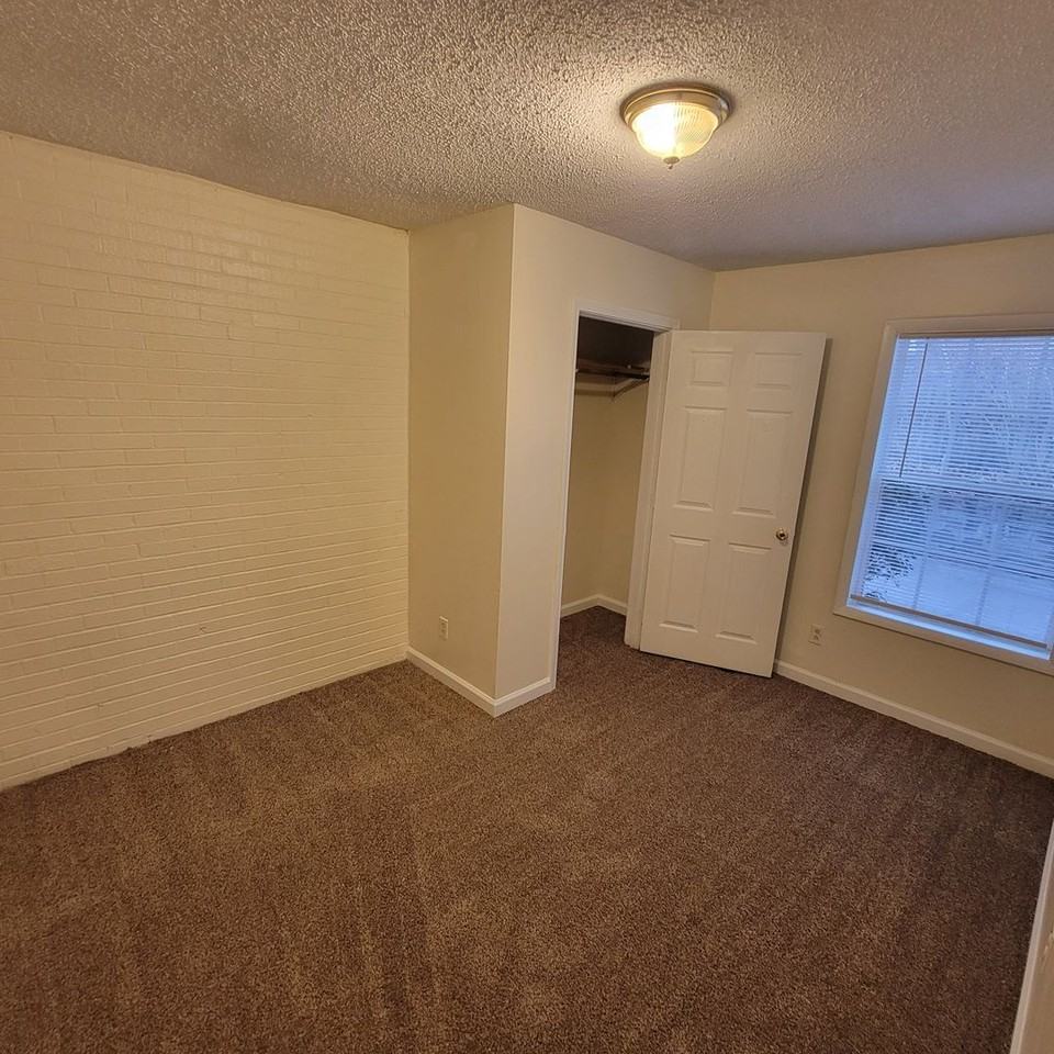 49 Stout St - Photo 5 of 13