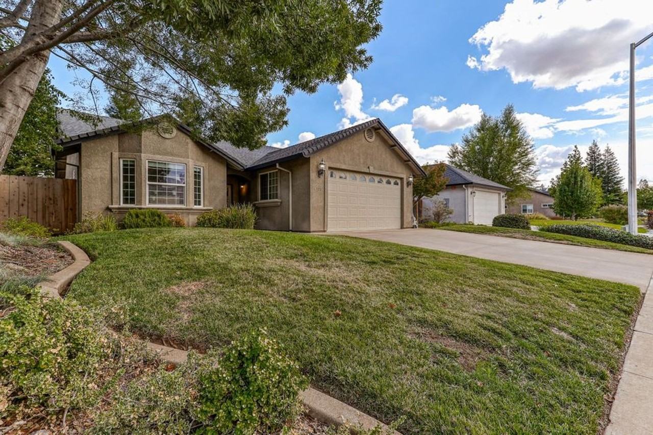 4755 Lofty Oak Dr - Photo 2 of 39