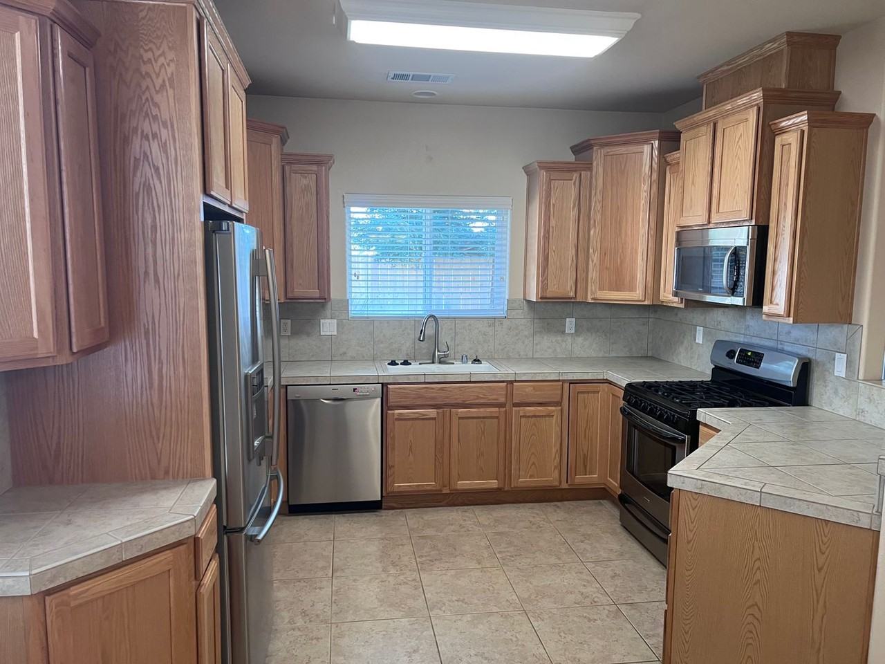 4755 Lofty Oak Dr - Photo 7 of 39