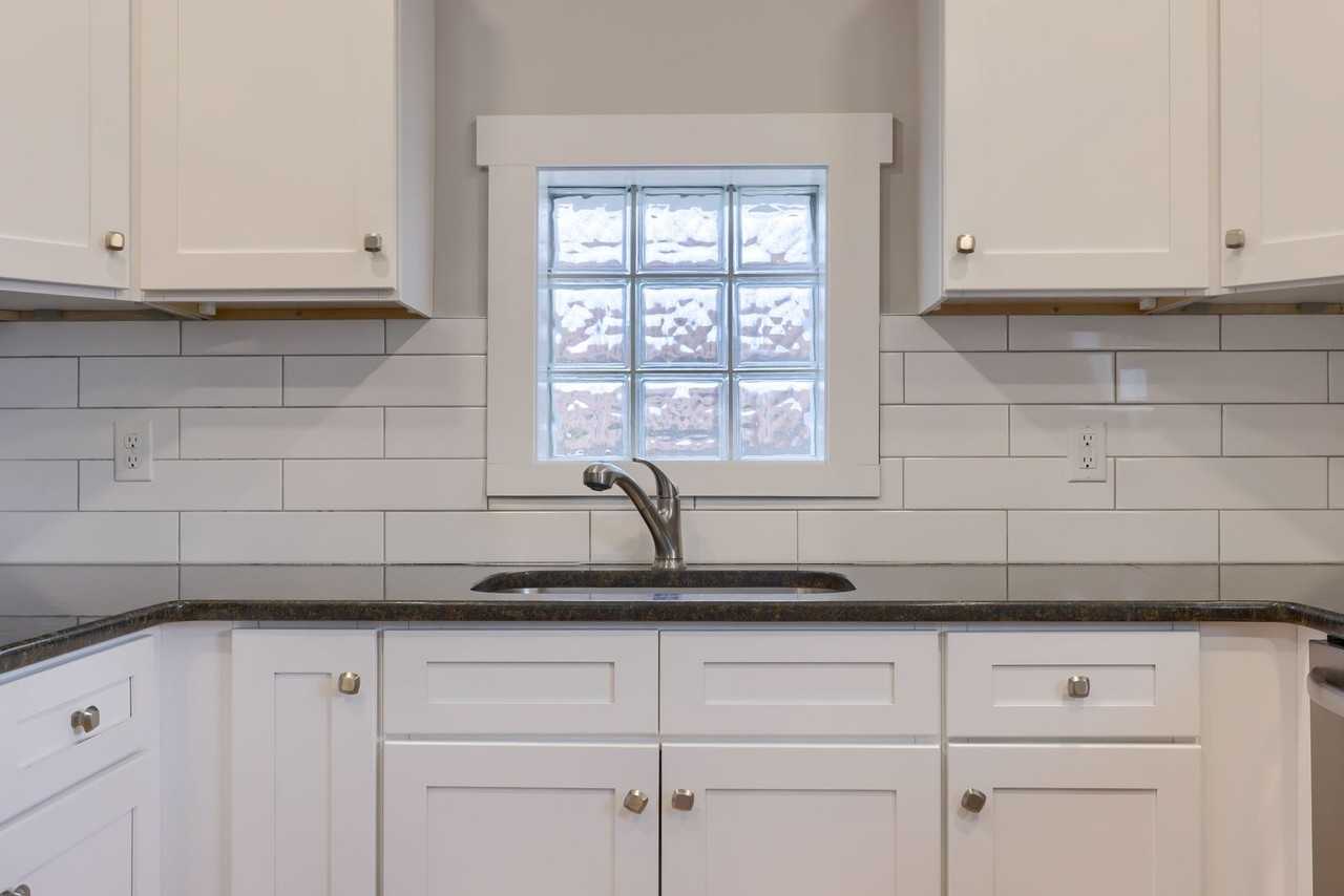 13 E New St - Photo 2 of 32