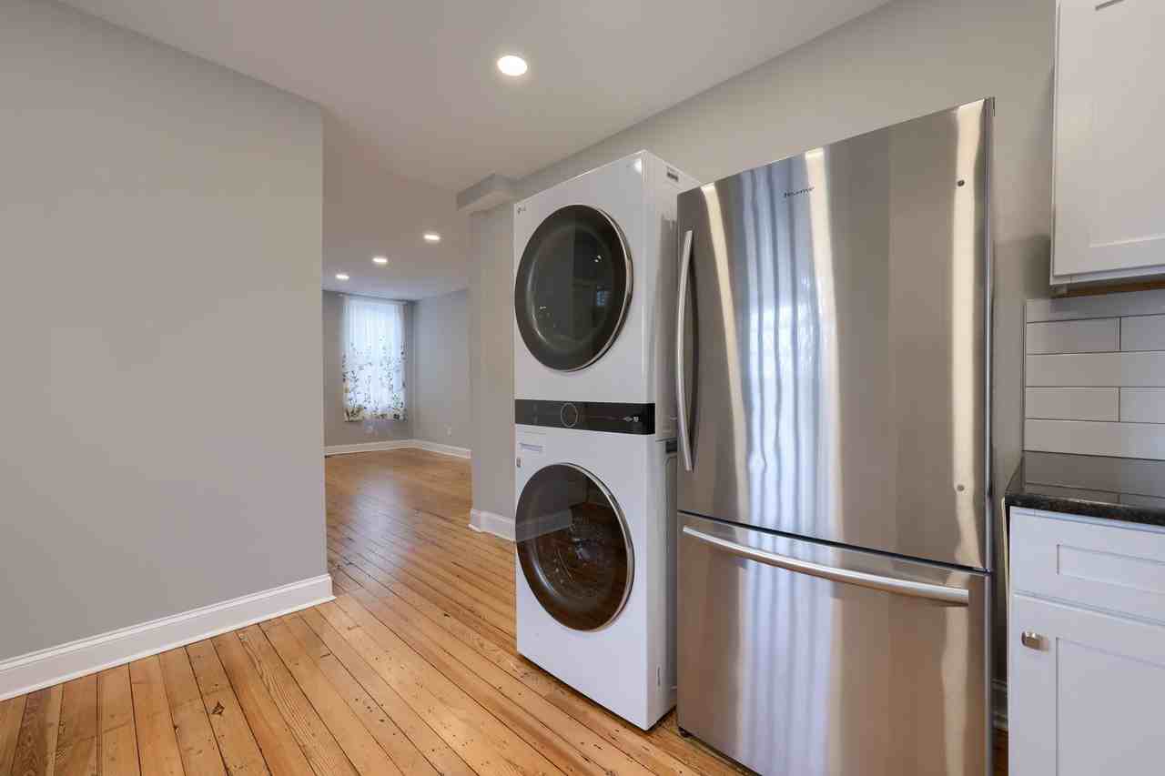 13 E New St - Photo 6 of 32