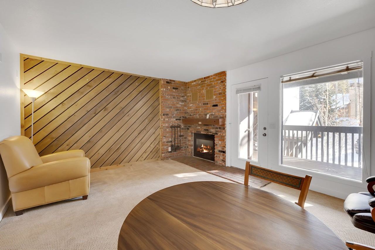 4695 Racquet Club Dr - Photo 6 of 20