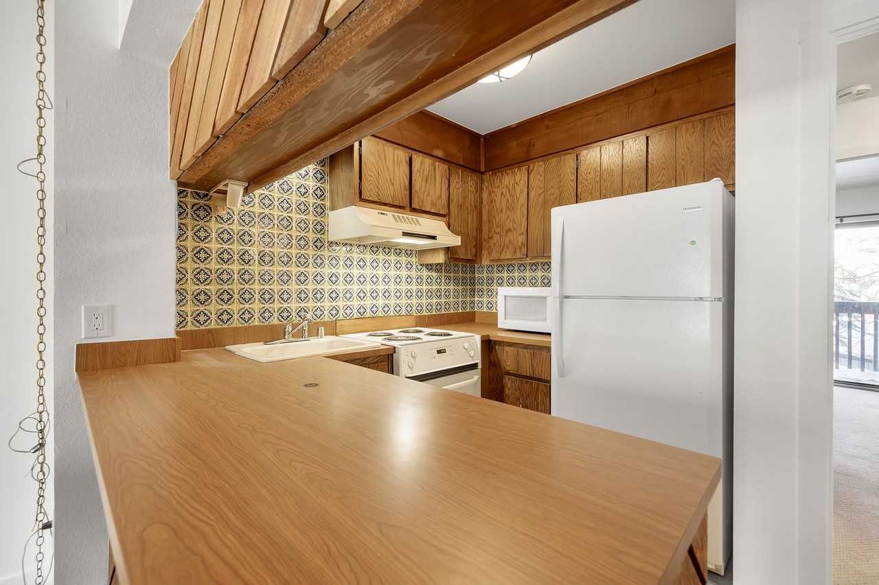 4695 Racquet Club Dr - Photo 7 of 20