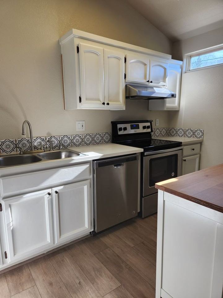 507 1/2 Figueroa St - Photo 3 of 15