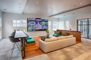 featured image of 7338 S Havana St