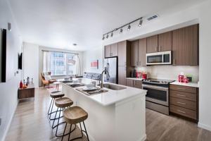 featured image of 7338 S Havana St