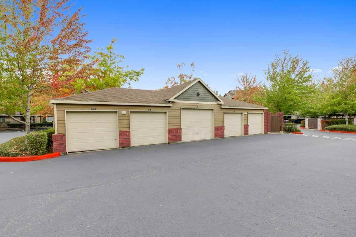 6710 Ne Vinings Way - Photo 5 of 20