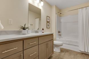 13914 Ne Salmon Creek Ave - Photo 1 of 1