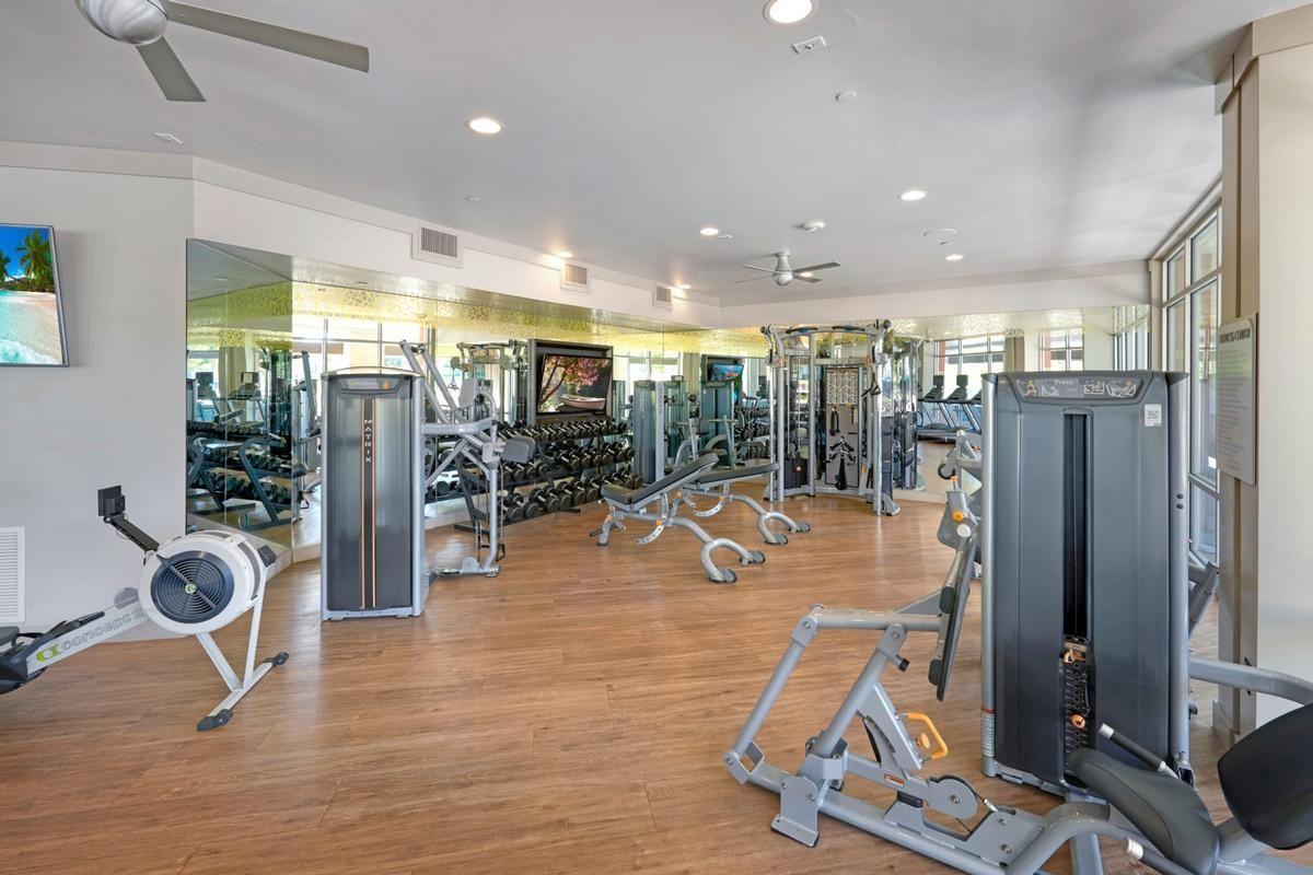 7901 E Belleview Ave - Photo 7 of 20