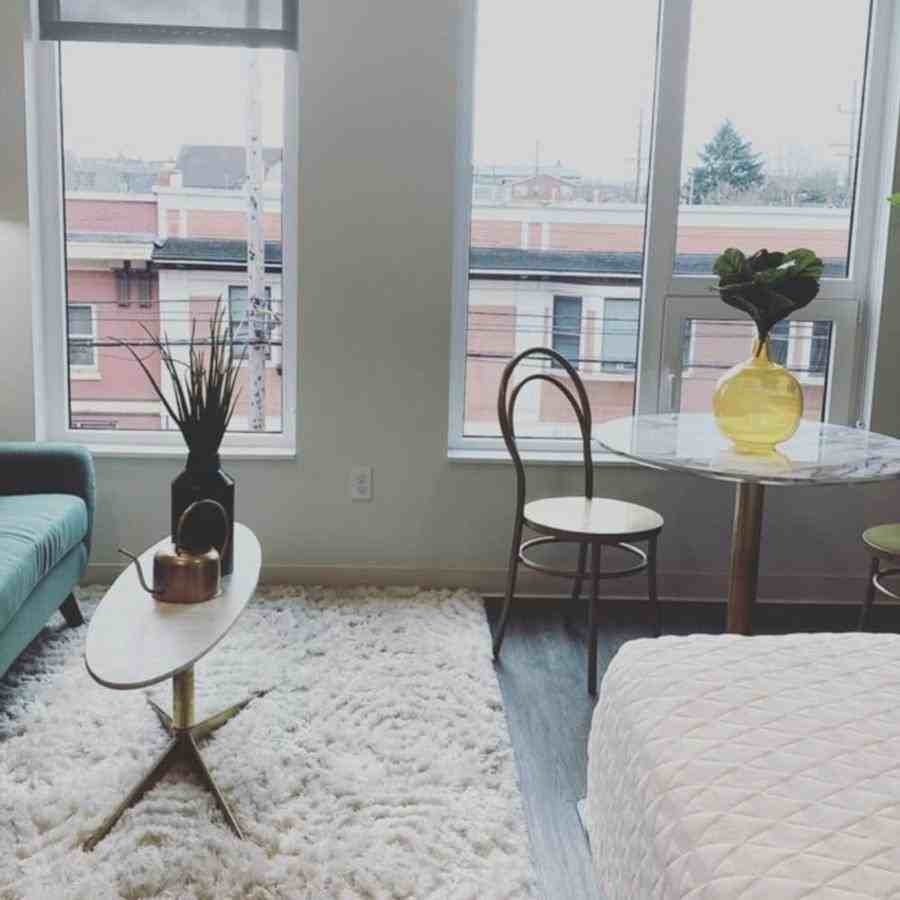 151 N Killingsworth St - Photo 6 of 37