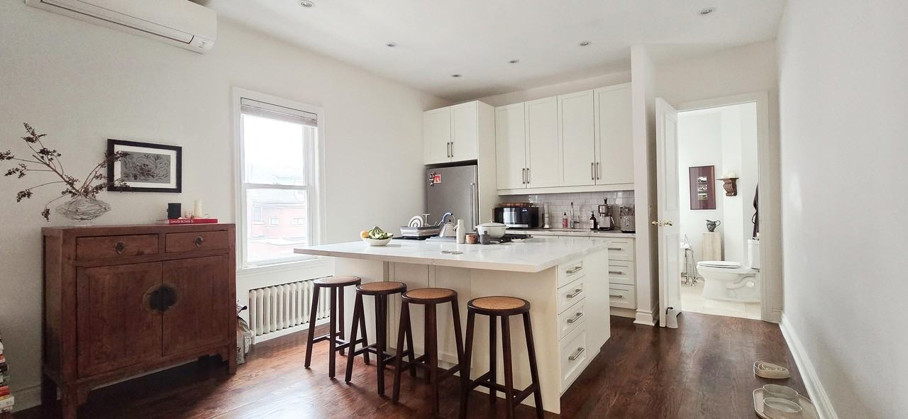 186 Gladstone Avenue #2 - Photo 2 of 20