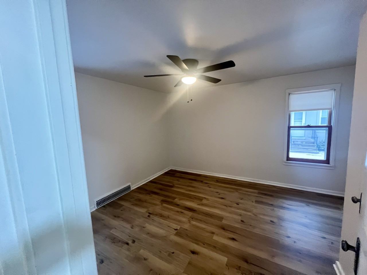 1424 N 8th St - Photo 2 of 8