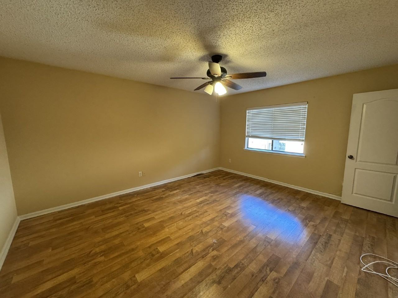 7771 Playschool Ln - Photo 6 of 9