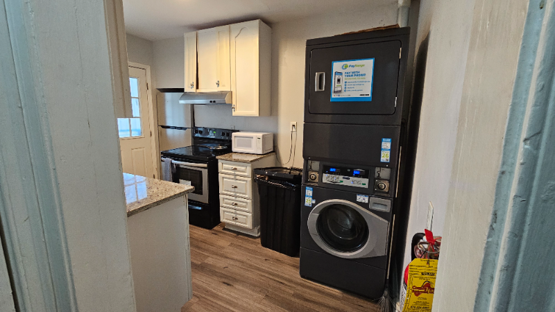 105 Ozone St Sw #1ROOM - Photo 5 of 16