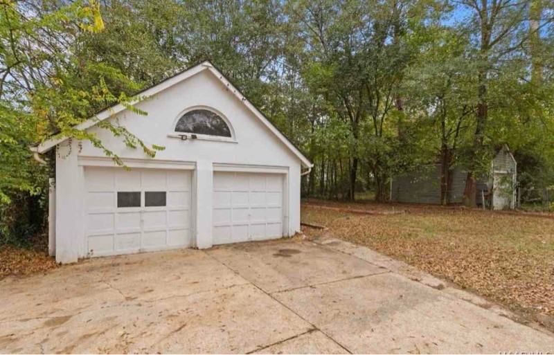 1943 Bullard St - Photo 3 of 11