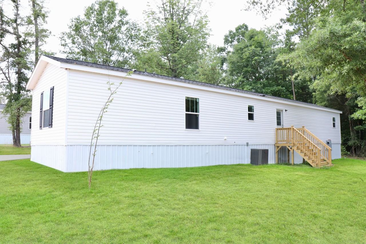 Hampton Village, LLC - Photo 3 of 17