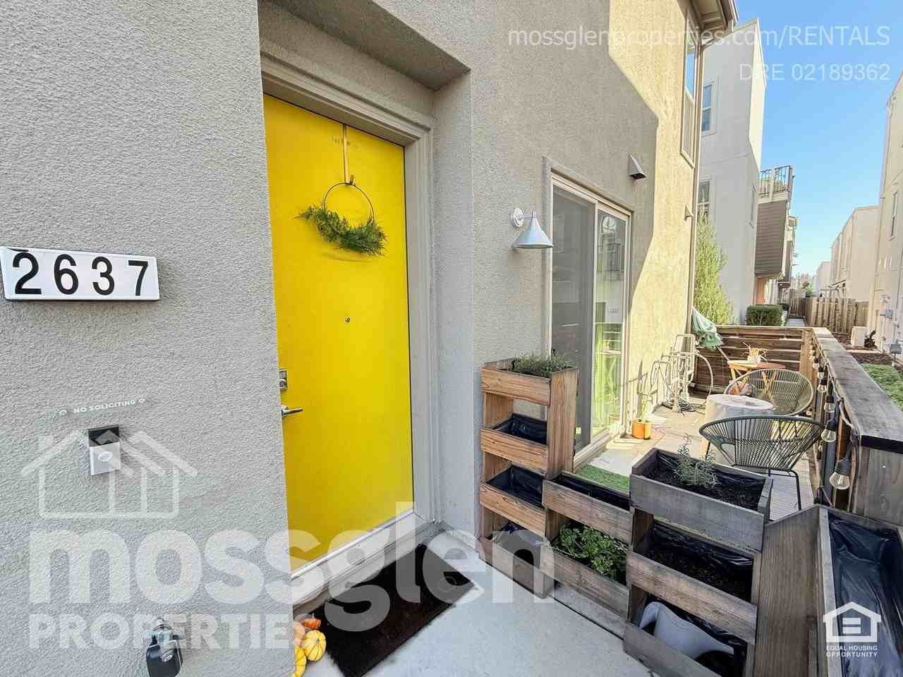 2637 3rd St - Photo 2 of 21