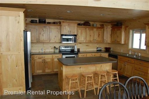 1660 Highland Rd - Photo 2 of 14