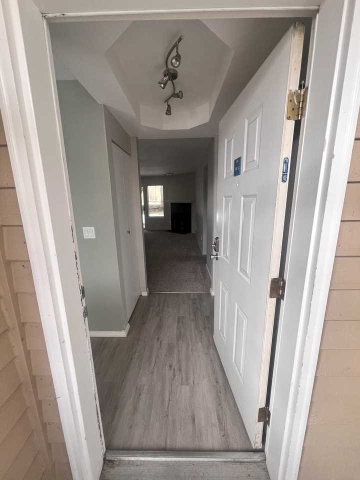 5300 Harbour Pointe Blvd #310C - Photo 4 of 18